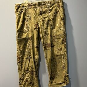 DEMOCRACY Cargo Pants - Olive Floral